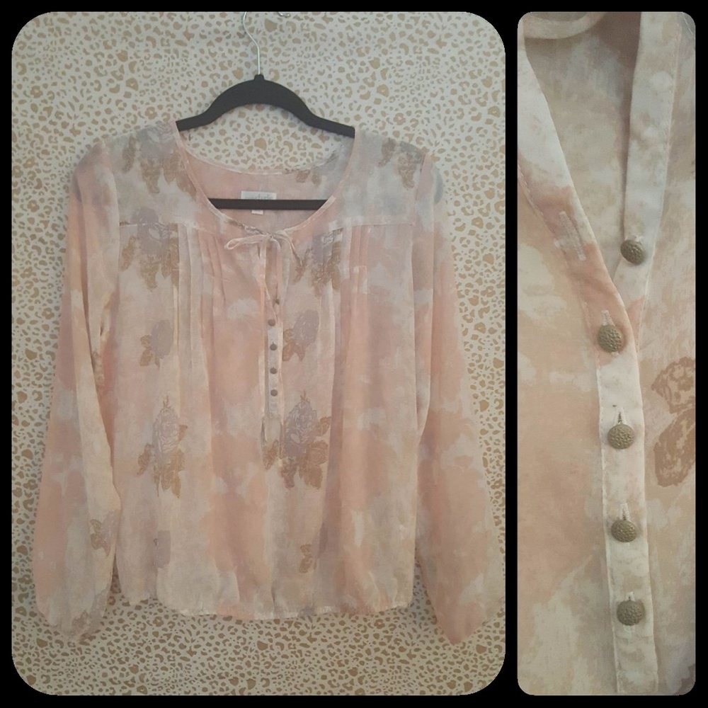 🍃💐Lovely Floral Blouse ~ New Without Tags